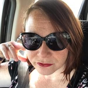 Meet your Posher, Michele